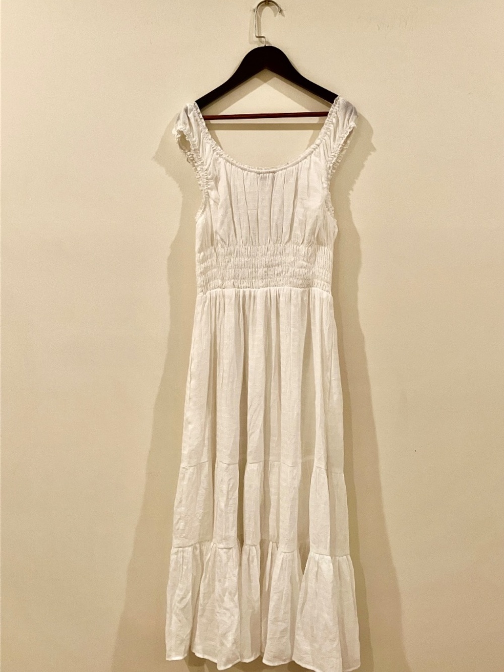 WISHLIST Apparel Midi smocked waist detail midi dress in white M with Pockets